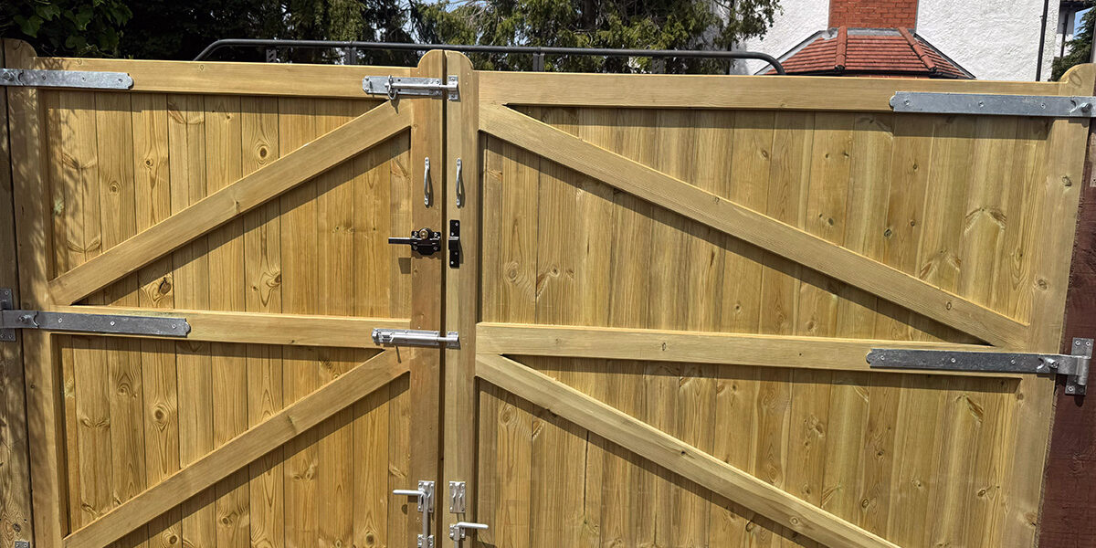 Made to measure double gates